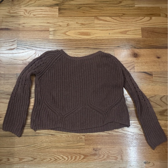 Brown sweater - Picture 1 of 2